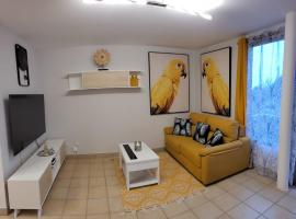 Residencial Esquinzo 2，位于甘迪亚海滩的酒店