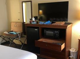 BEST WESTERN, 1209 SE FEDERAL HWY, STUART, FL, 34994-3824，位于斯图尔特的酒店