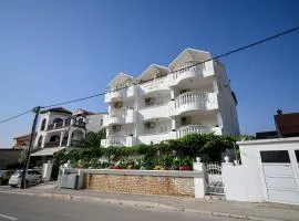 Apartments Ineta