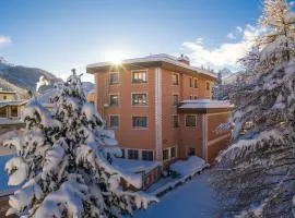 Hotel Corvatsch - Web Check-in