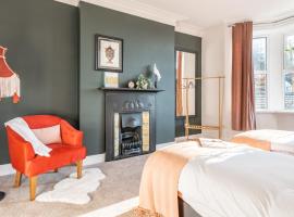Tŷ Hapus Newport - Luxury 4 Bedroom Home，位于纽波特威尔士国家室内赛车场附近的酒店