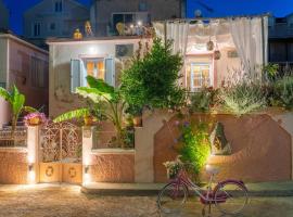 Flowers in the city - Elegant Home in Argostoli，位于阿尔戈斯托利翁的度假屋