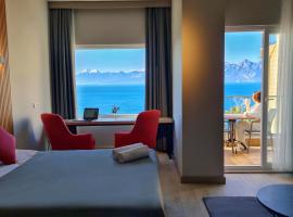 Letstay Panorama Suites，位于安塔利亚的酒店
