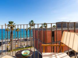 Kronos on the beach Suite 4，位于巴塞罗那巴塞罗尼塔海滩附近的酒店