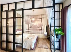 Luxury seafront house nearby Delphi，位于Kírra的酒店