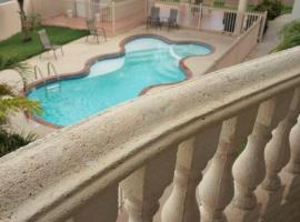 Pelícano Condo，位于林康的酒店