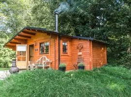 1-Bed Cabin 2 adults Wood Burning Hot Tub & Fire