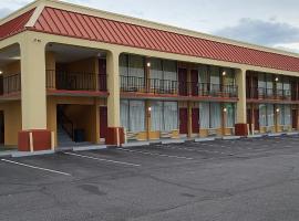 Red Roof Inn Tifton，位于提夫顿的酒店