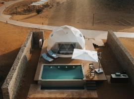 Moon Retreat by Sharjah Collection，位于沙迦迪拜沙漠保护区附近的酒店