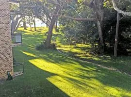 Bay Parklands, 62 2 Gowrie Avenue - Wifi, Pool, Tennis, Water Views & Aircon