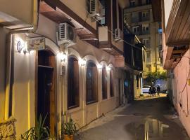 Lily Town Hotel，位于安塔利亚的酒店