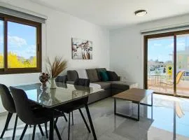 Phaedrus Living City View Luxury Flat Georgos 203