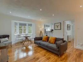 3 bedroom Windsor Garden apartment by Gleneagles