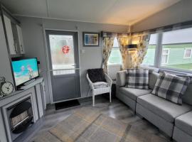 Cairnryan Heights 2 Bed caravan holiday home，位于斯特兰拉尔的酒店