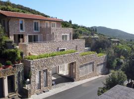 VILLA LE MANDRIE 7&2, Emma Villas，位于卡斯蒂里昂纳·德拉佩的酒店