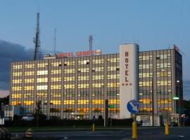 Hotel Cargo，位于斯拉百斯的酒店