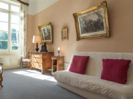 Château-Hôtel de Nieuil，位于Nieuil的酒店