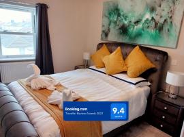 Glorious Duplex Holiday Apartment By The Sea，位于博格诺里吉斯的海滩短租房