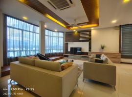 Sky Garden Penthouses，位于Chemor的酒店