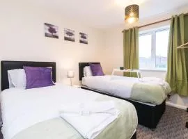 Coventry- Perchfoot 3 Bedroom Contractor and Pet-Friendly Spacious House By Sublime Stays