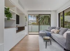 North-East Facing Modern 2-bed Apartment