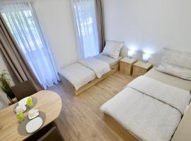 Sport Centrum Apartman，位于帕波的酒店