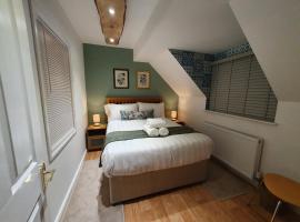 Riverwood Retreat - Self Contained Lux Apartment，位于Kemeys Inferior的家庭/亲子酒店