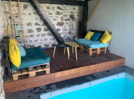 Chambres , Mere Veille，位于Vaux-en-Beaujolais的酒店