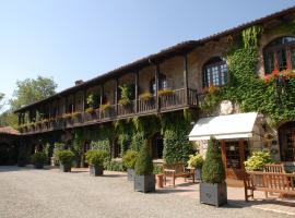 Hotel Torre di San Martino，位于Gazzola Di Rivalta的酒店