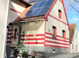 Haus Kunterbunt