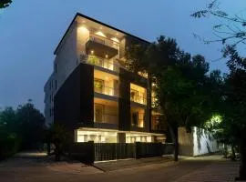 Perch Service Apartment-MG Road