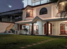 HERMOSA CASA EN CUERNAVACA: JARDÍN DEL LAGO，位于库埃纳瓦卡的酒店