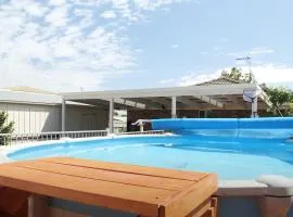 Coastal Springs - PET FRIENDLY & 200m To Beach!