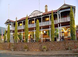 The Pemberton Hotel，位于彭伯顿的汽车旅馆