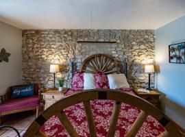 The Historic Leakey Inn，位于Leakey的酒店