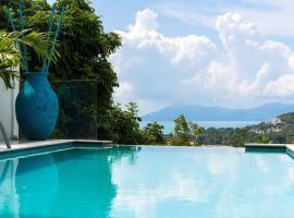 Villa SUAY - 2 swimming pool and SEA VIEW by VILLA FOR YOU，位于苏梅岛Samui Theatre Major Chaweng Branch附近的酒店