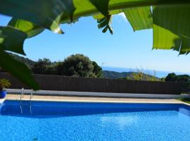 Sea view, Wonderful pool, Nature, Peaceful，位于圣西普里亚诺德巴利亚尔塔的家庭/亲子酒店