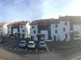 Chambre Chez l'Habitant BIDART à 300 M de la Mairie et Plage