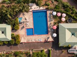 Golden Hill Parker Hotel，位于Elmina的酒店