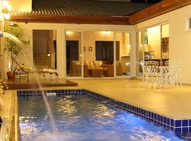 Hotel Água Viva - Cachoeira Paulista - SP - Próximo a Canção Nova，位于卡舒埃拉保利斯塔的酒店