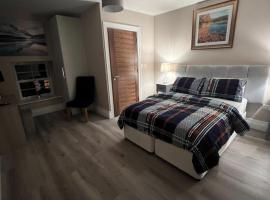 Quinns Bar and Guesthouse，位于Garristown的酒店