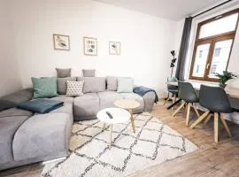 ⋙ Stilvolle Wohnung mit 2 Schlafzimmern & Balkon ⋘