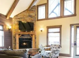 Country Bliss Cottage by Amish Country Lodging