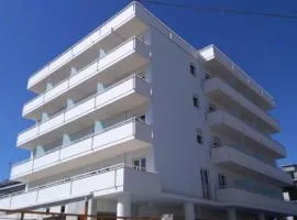Nuovo HOTEL SETTIBI 20m dalla spiaggia