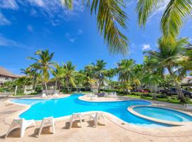 Blue Heaven Guest House Bávaro, Punta Cana, Ideal For Couples，位于蓬塔卡纳帕尔马皇家购物村附近的酒店