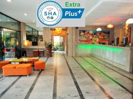 La Moon At Phuket - SHA Extra Plus，位于普吉镇的酒店