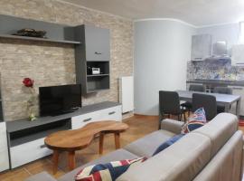 La Taverna Appartamento Scala a Chiocciola，位于福洛尼卡的酒店