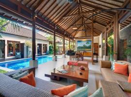 Lakshmi luxury villas, walk to the beach and Seminyak shopping，位于塞米亚克的酒店