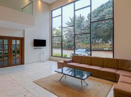 Treebo YC Grand Boutique, Electronic City，位于班加罗尔的酒店