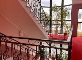 Hotel Dowhań，位于Nowe的酒店